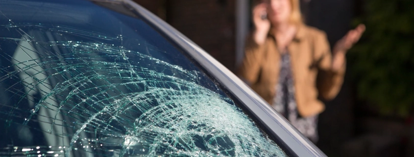 understanding the dangers of driving with a cracked windscreen - Mobile Windscreen Replacement Brisbane